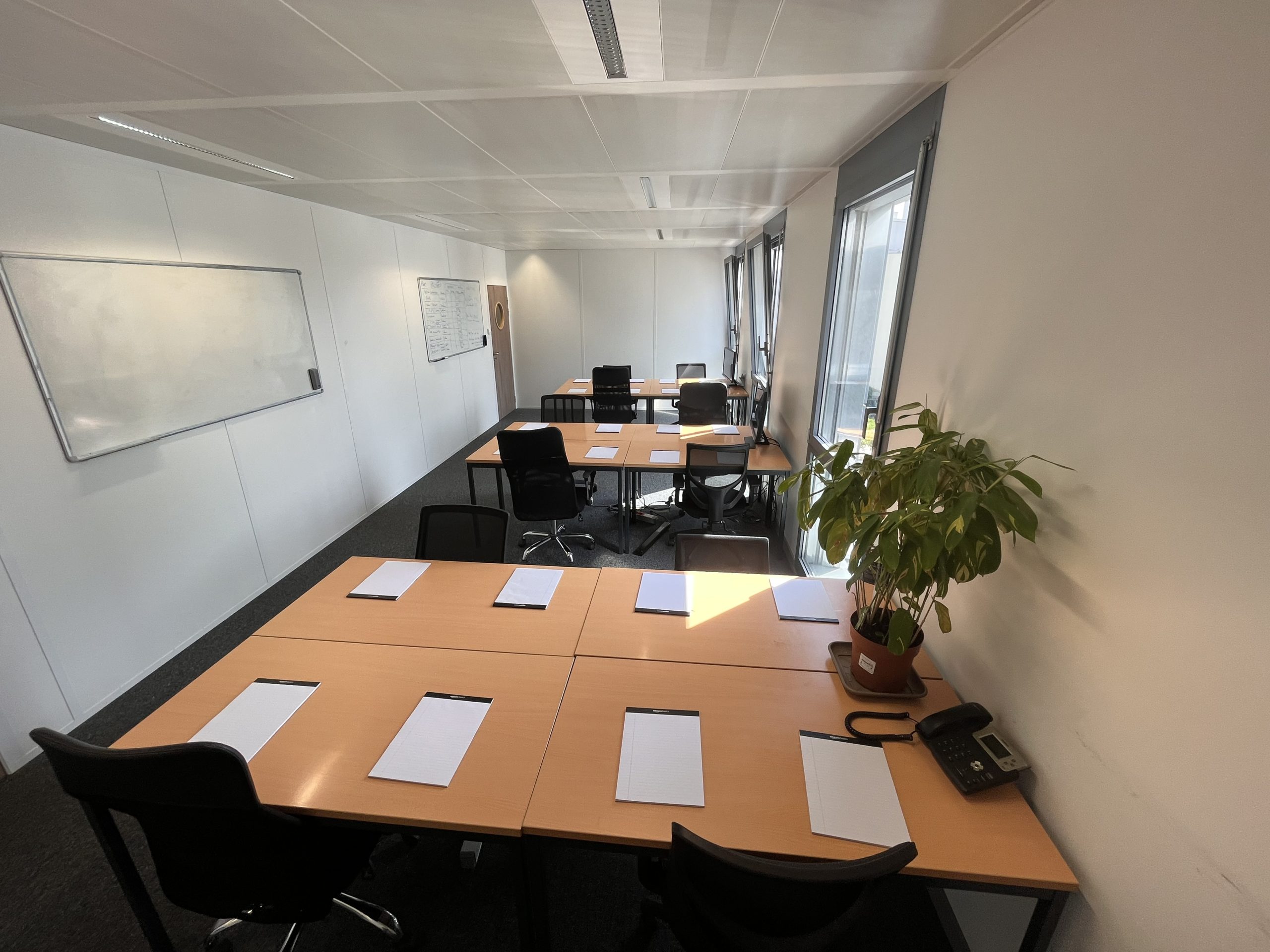 photo-office-3-scaled-1